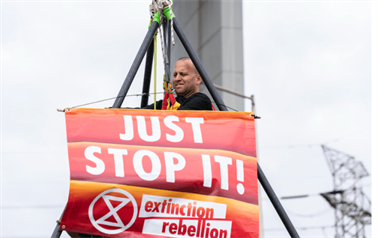 акционеров-экоактивистов