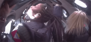 туристы от Virgin Galactic 